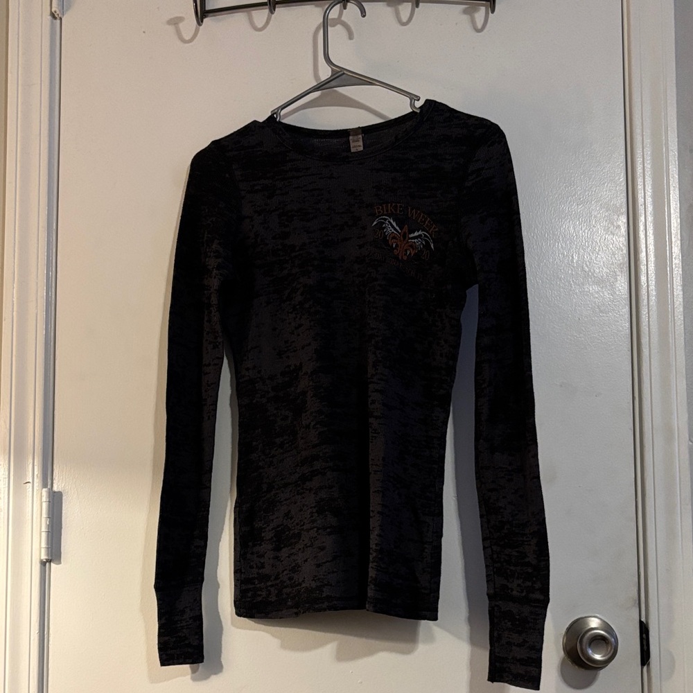Next Level Apparel Black Long Sleeve Tee - Picture 1 of 3